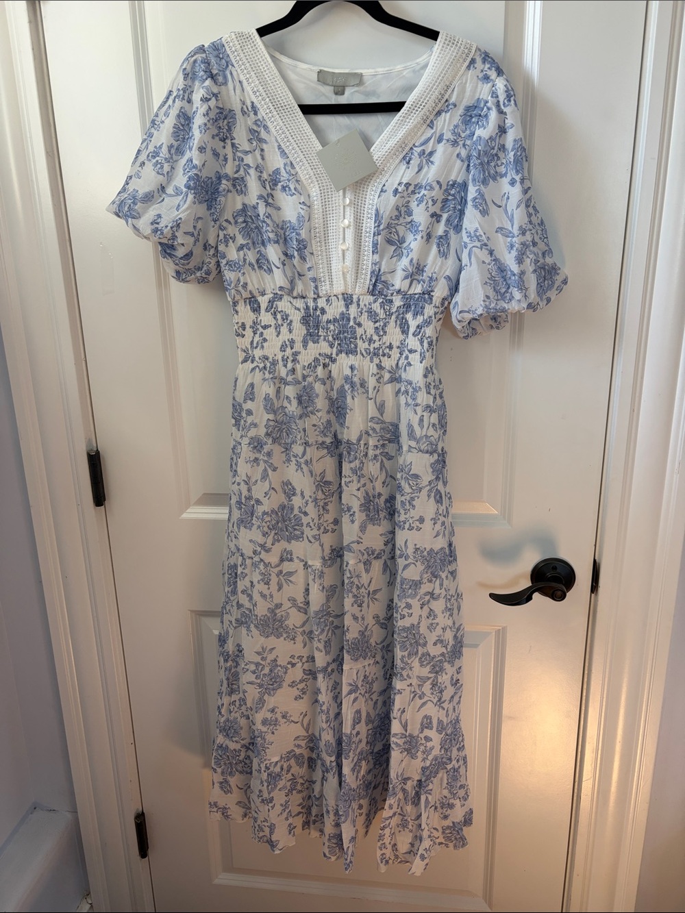 J Gee Women's Blue Floral V-Neck Midi Dress